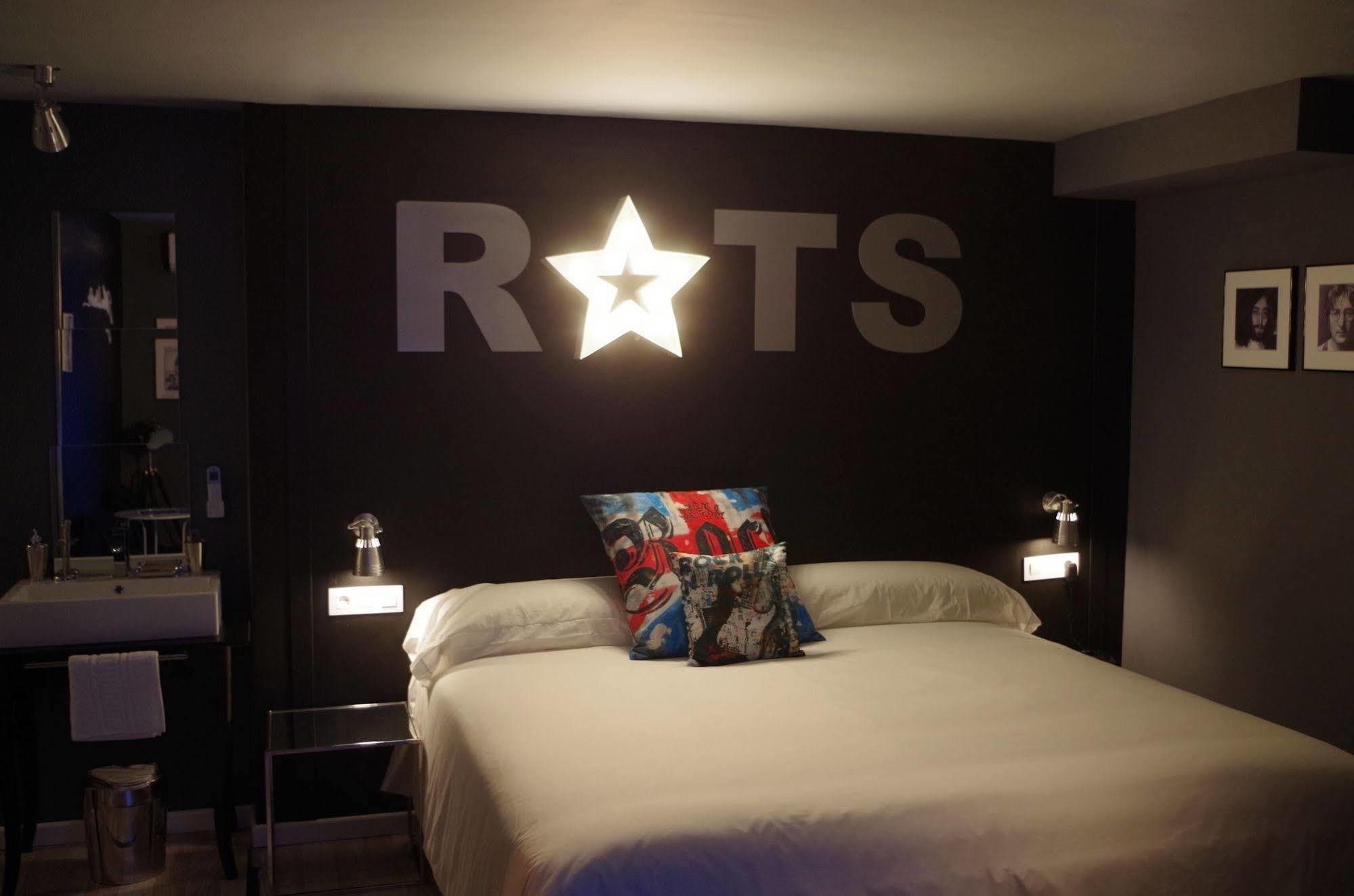 Hotel Apartamentos Rock Star Taboadela Εξωτερικό φωτογραφία